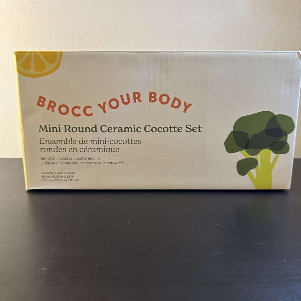 New Brocc Your Body Mini Round‎ Ceramic Cocotte  Dutch Oven Set Of 2 In Box